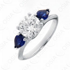 950 PLATINUM AND GEMSTONE RING