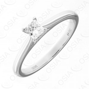 18 KARAT DIAMOND RING
