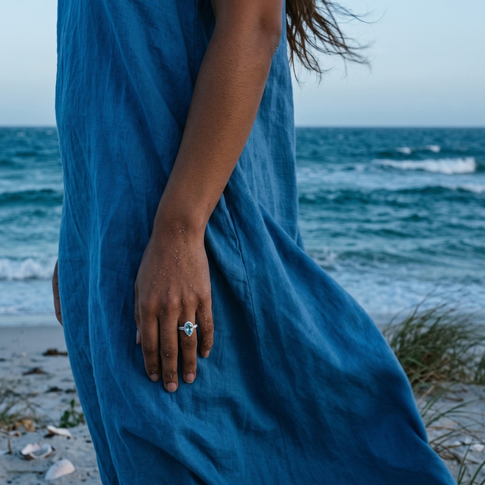 Osia piece, worn